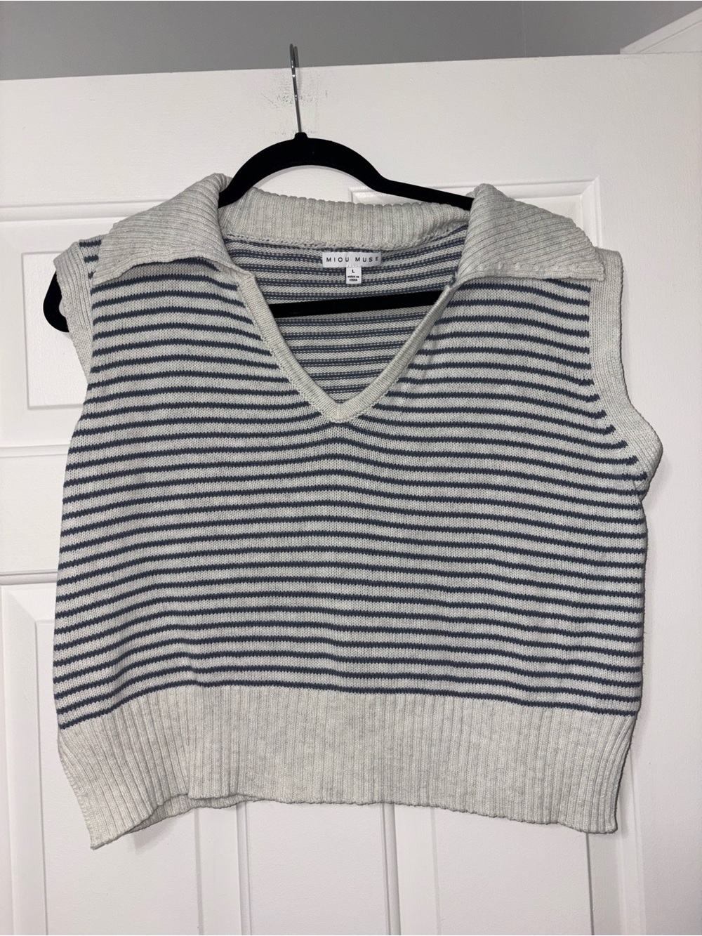 Mio Muse Women's Striped V-Neck Sweater Vest in Light Gray & Navy